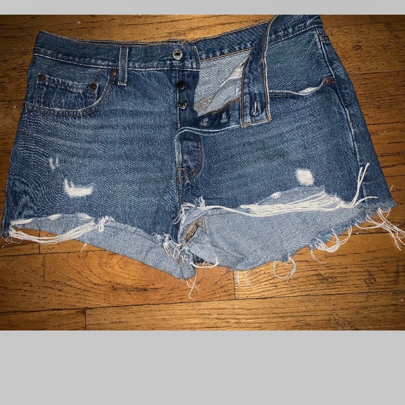 Levi Button Up Shorts - Picture 1 of 4